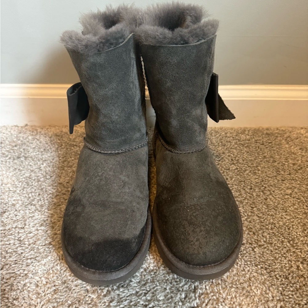 Ugg boots with bow